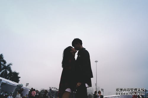 佳能大三元镜头口径亚洲国产日韩欧美综合无码，光学科技与摄影艺术的完美融合